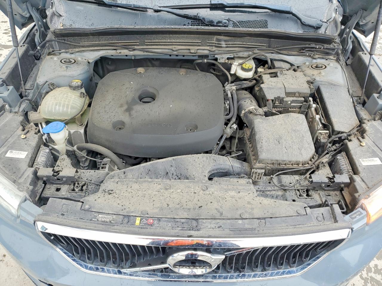 VOLVO XC40 2020 — 13