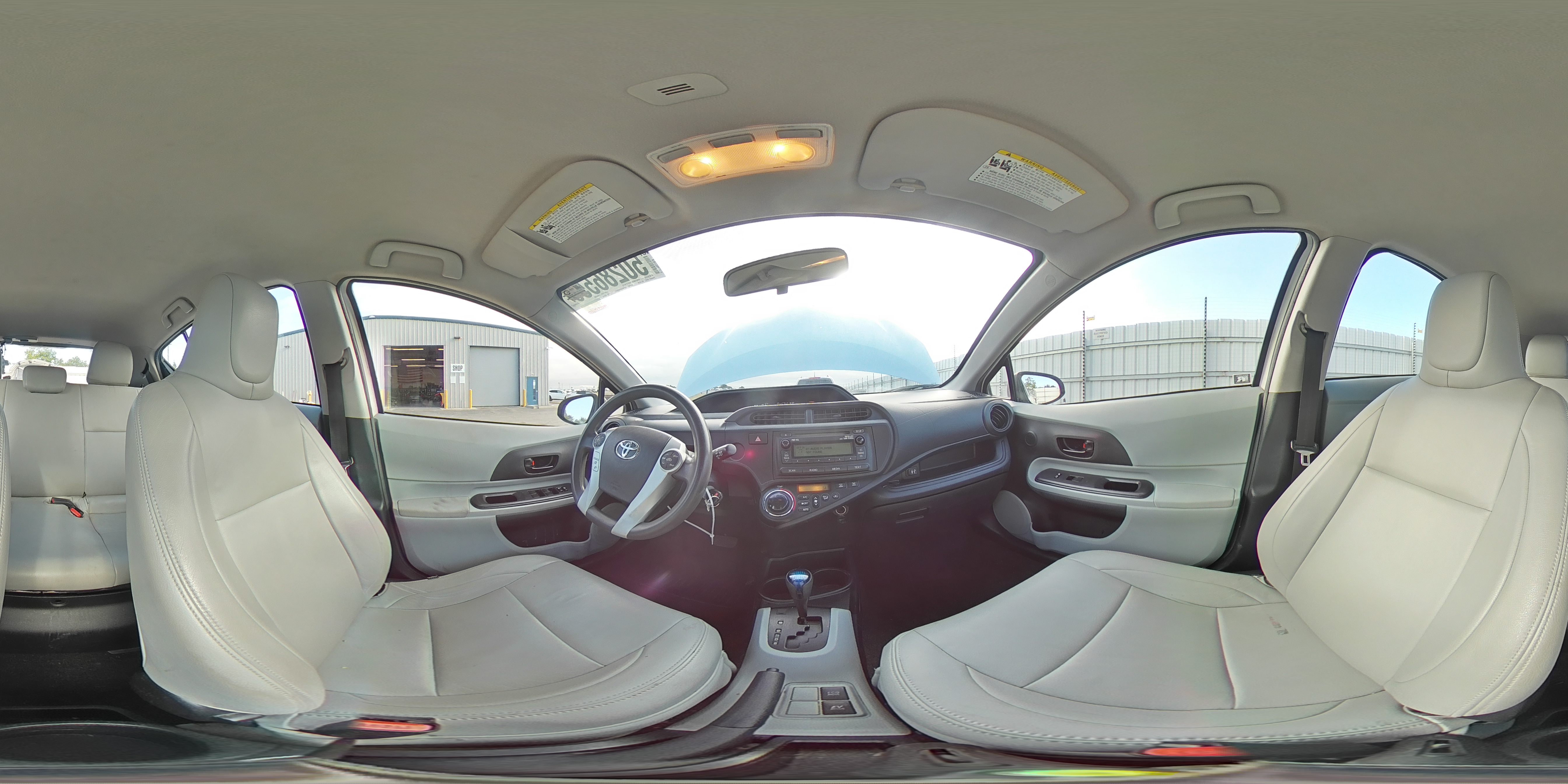 TOYOTA PRIUS C 2014 — 14