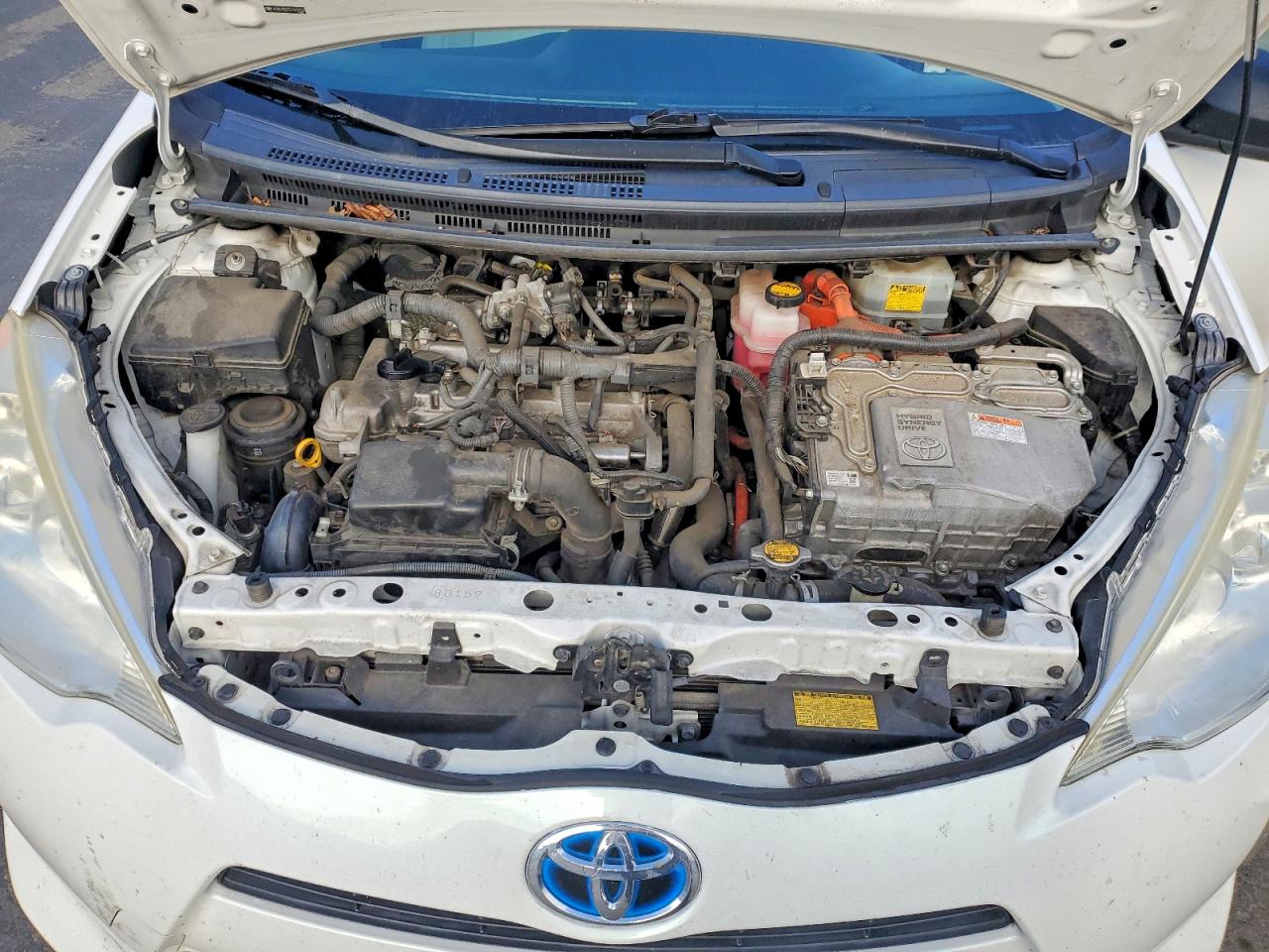 TOYOTA PRIUS C 2014 — 12