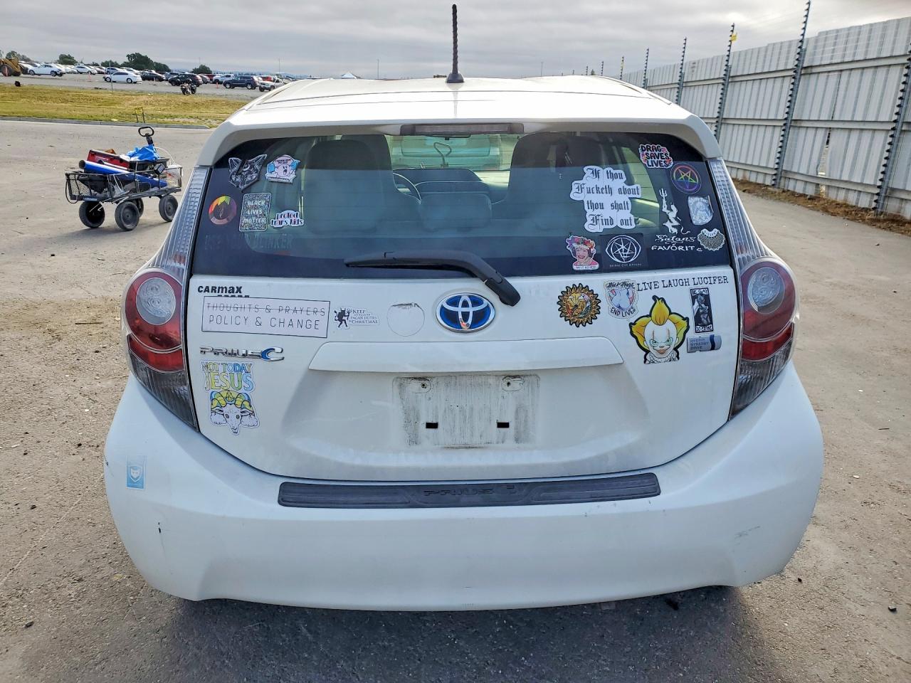 TOYOTA PRIUS C 2014 — 7