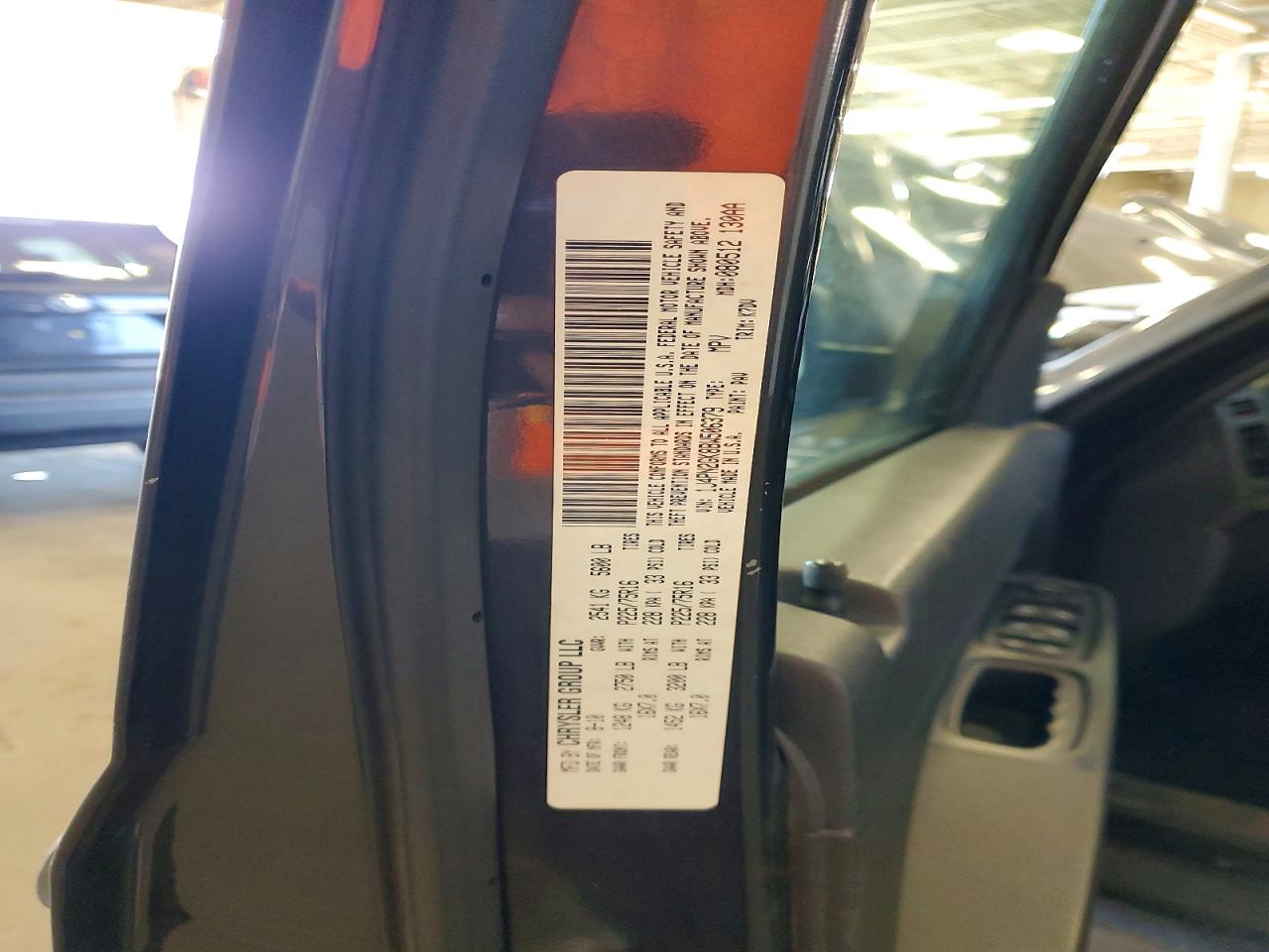JEEP LIBERTY 2011 — 14