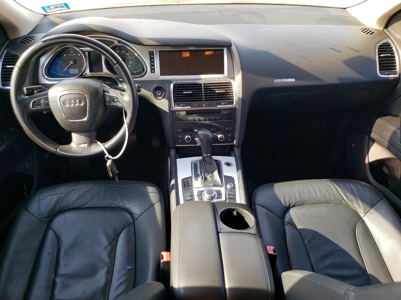 AUDI Q7 2009 — 9