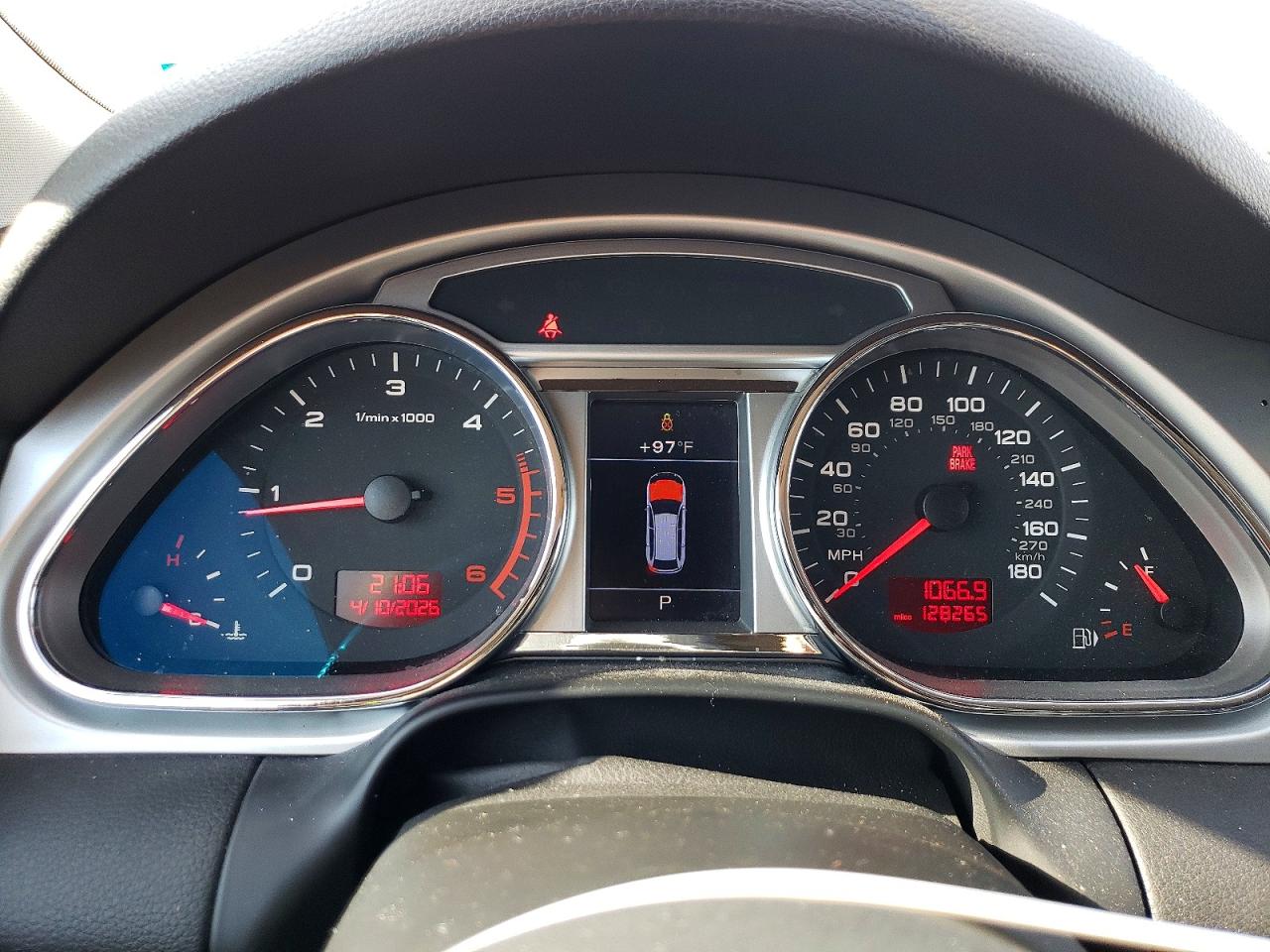 AUDI Q7 2009 — 10
