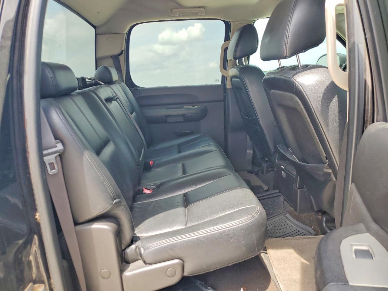 CHEVROLET SILVERADO 2009 — 11