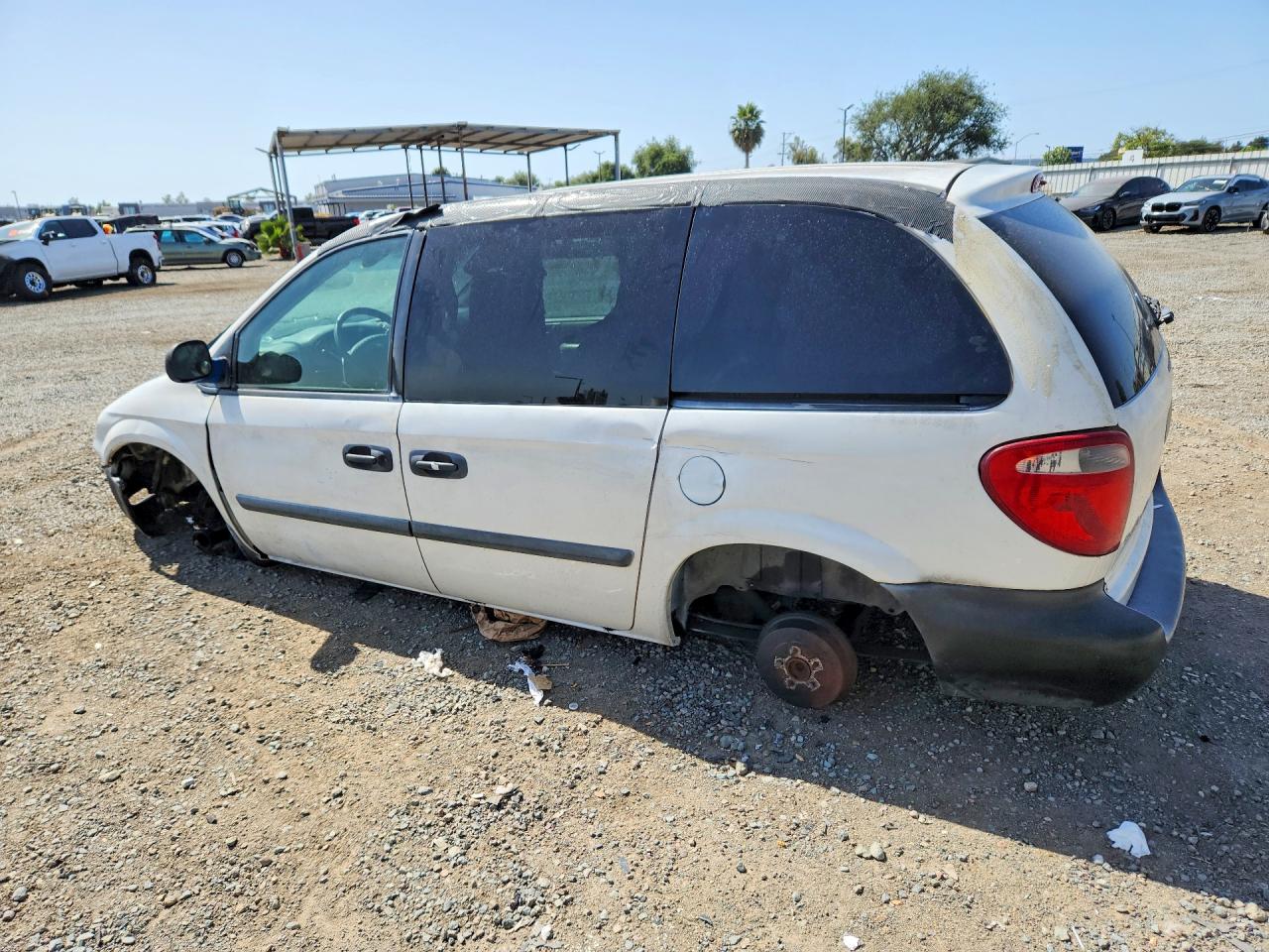 DODGE CARAVAN 2005 — 3