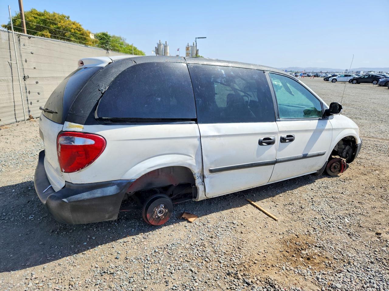DODGE CARAVAN 2005 — 4