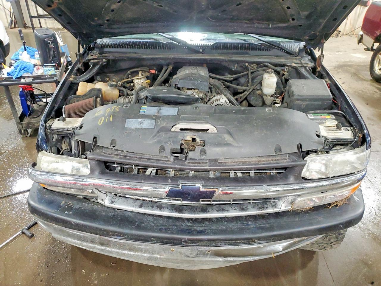 CHEVROLET SILVERADO 2000 — 12