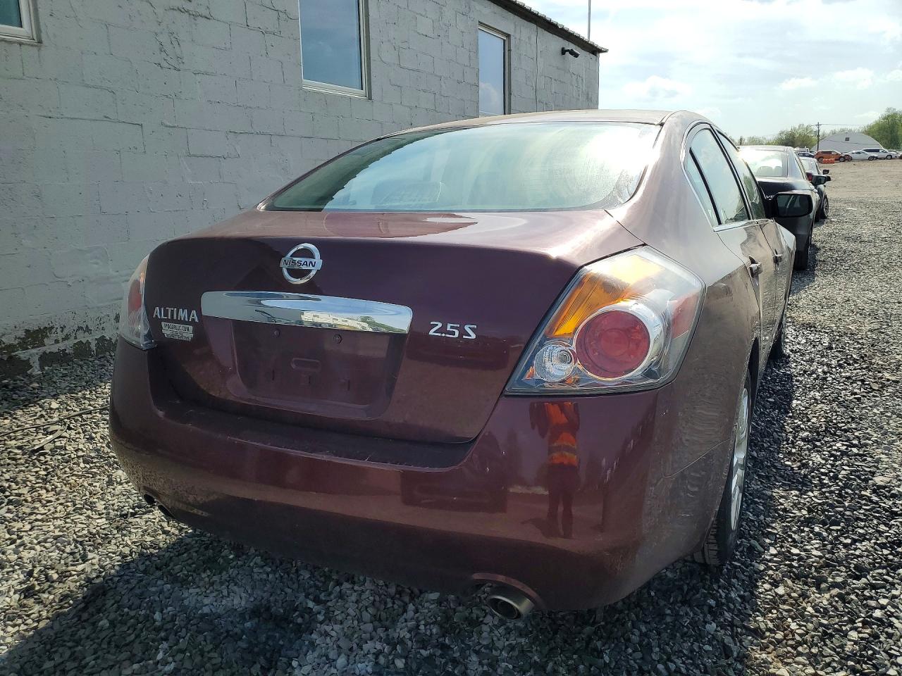 NISSAN ALTIMA 2011 — 7