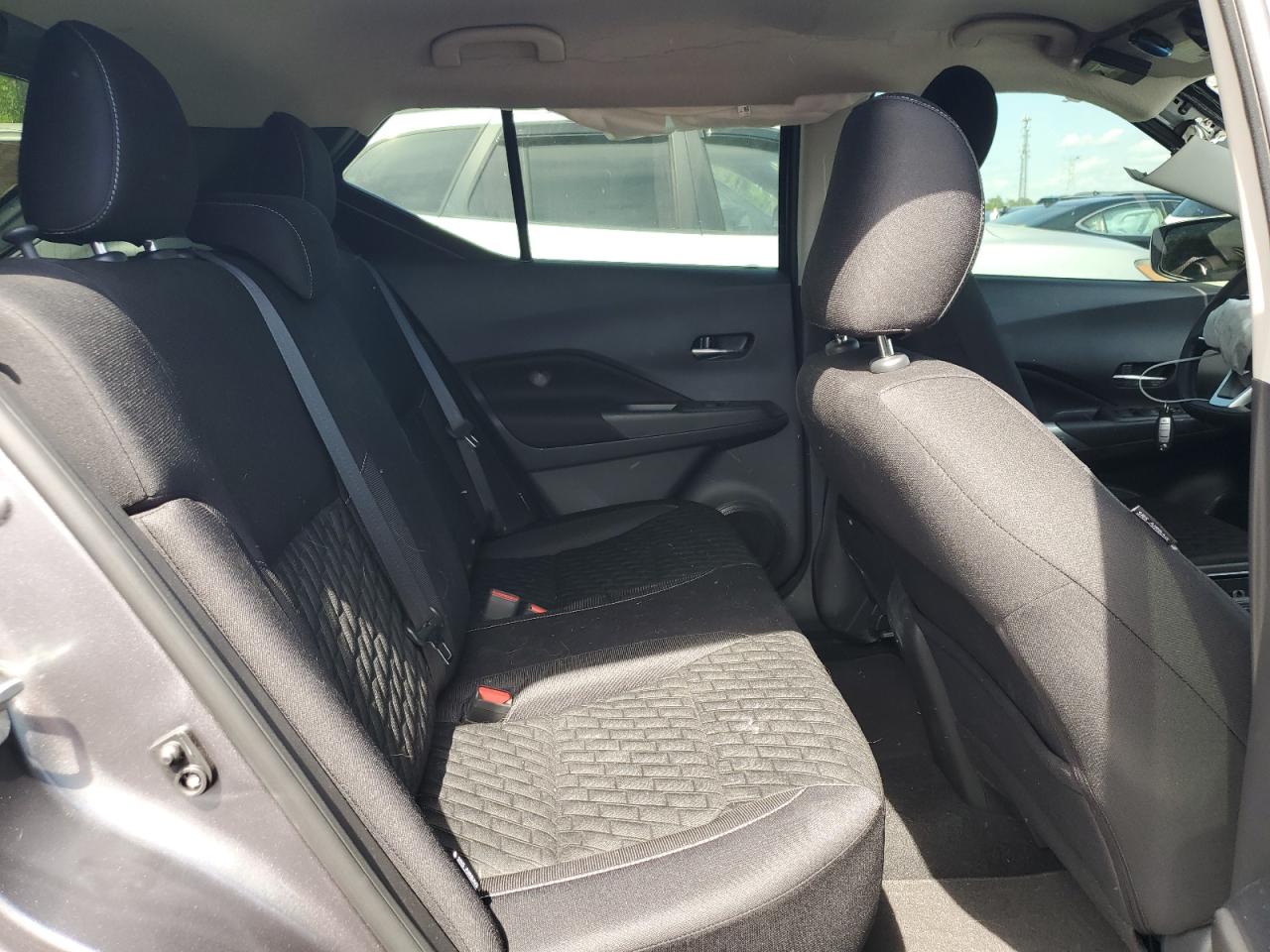 NISSAN KICKS 2021 — 12
