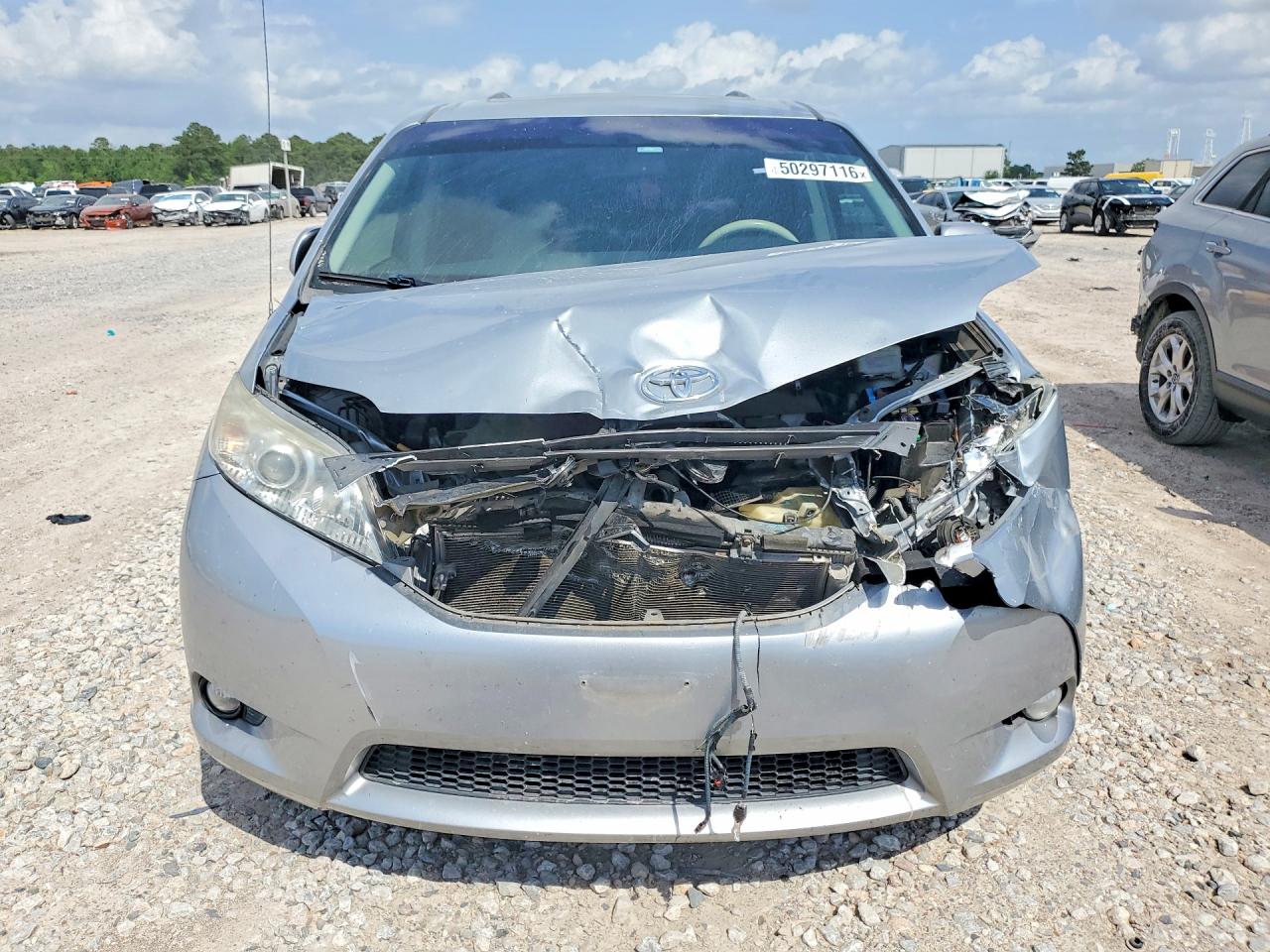 TOYOTA SIENNA 2014 — 6