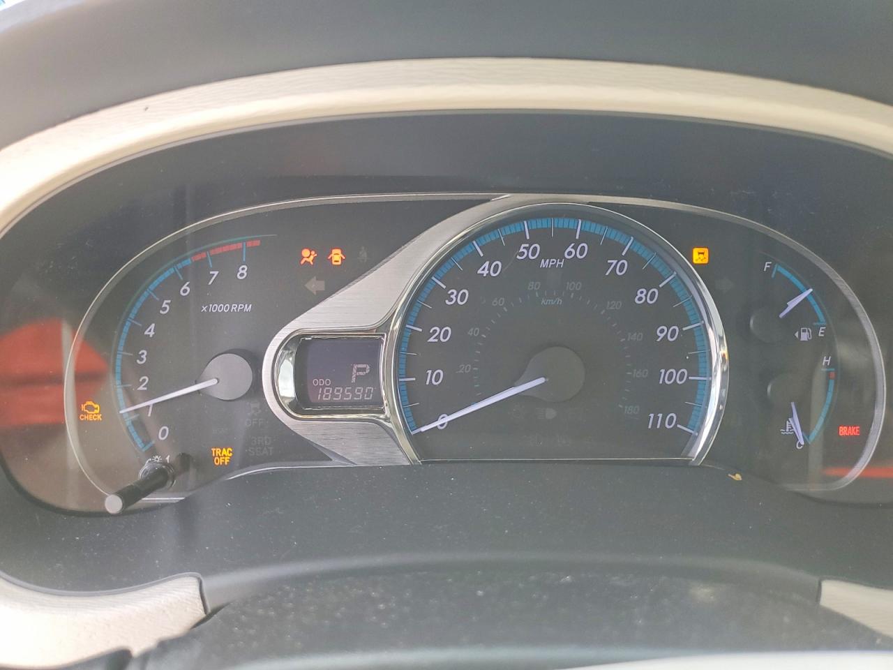 TOYOTA SIENNA 2014 — 10