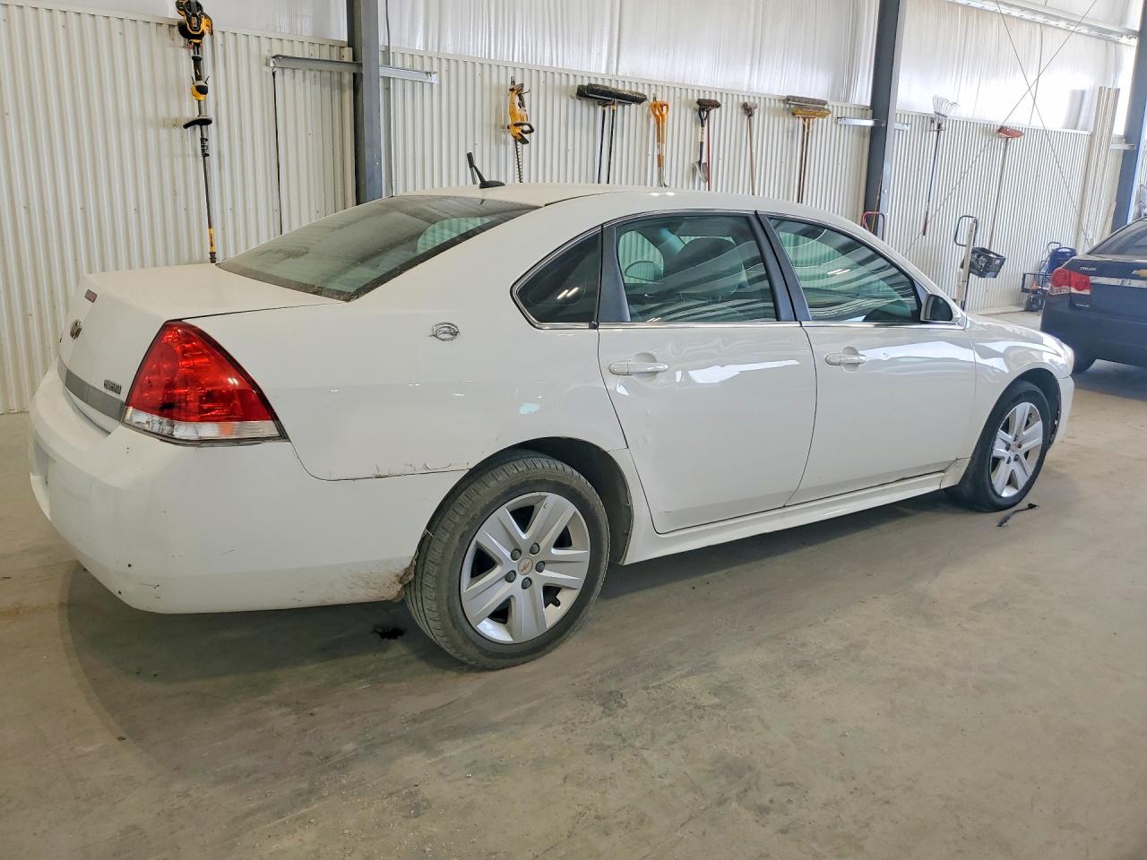 CHEVROLET IMPALA 2010 — 4