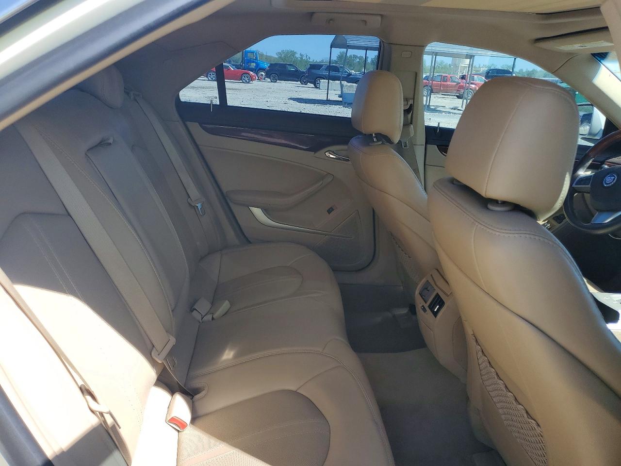 CADILLAC CTS 2013 — 11