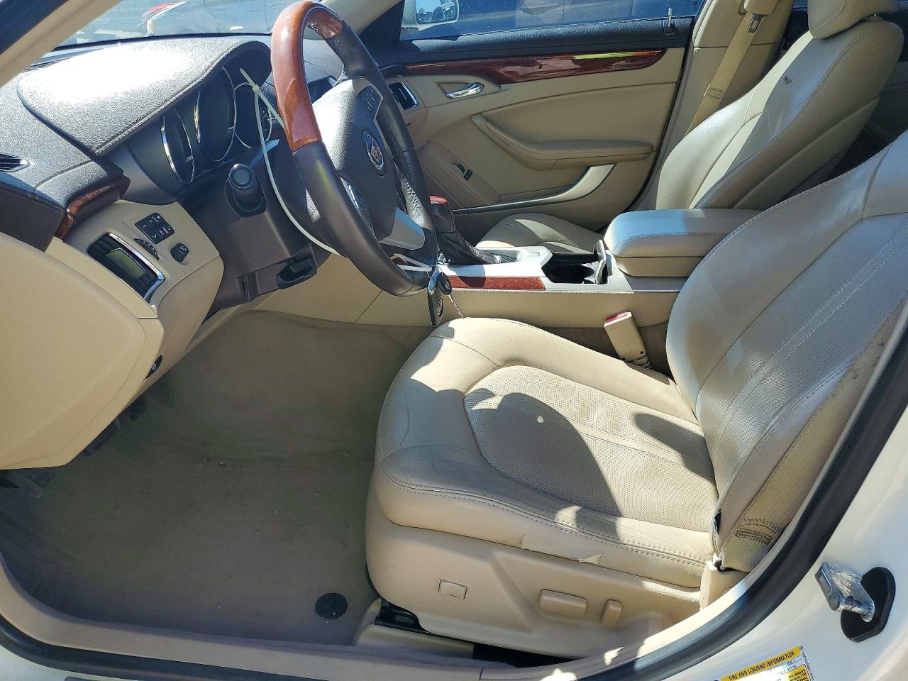 CADILLAC CTS 2013 — 8