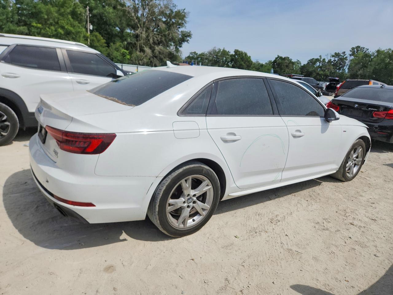 AUDI A4 2018 — 4