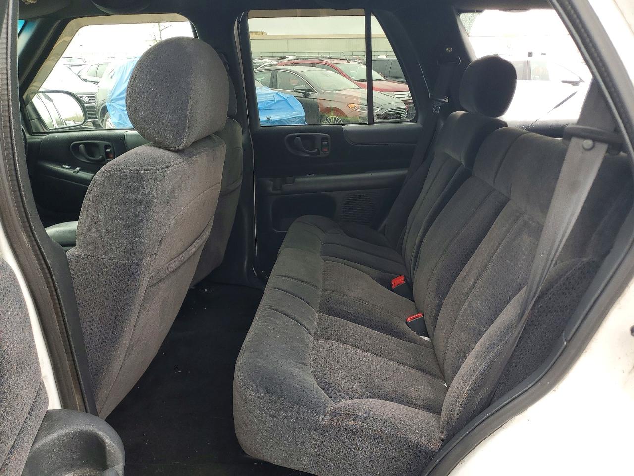 CHEVROLET BLAZER 2001 — 12