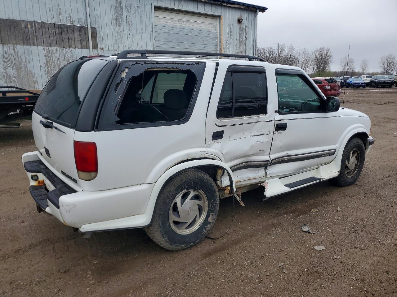 CHEVROLET BLAZER 2001 — 4
