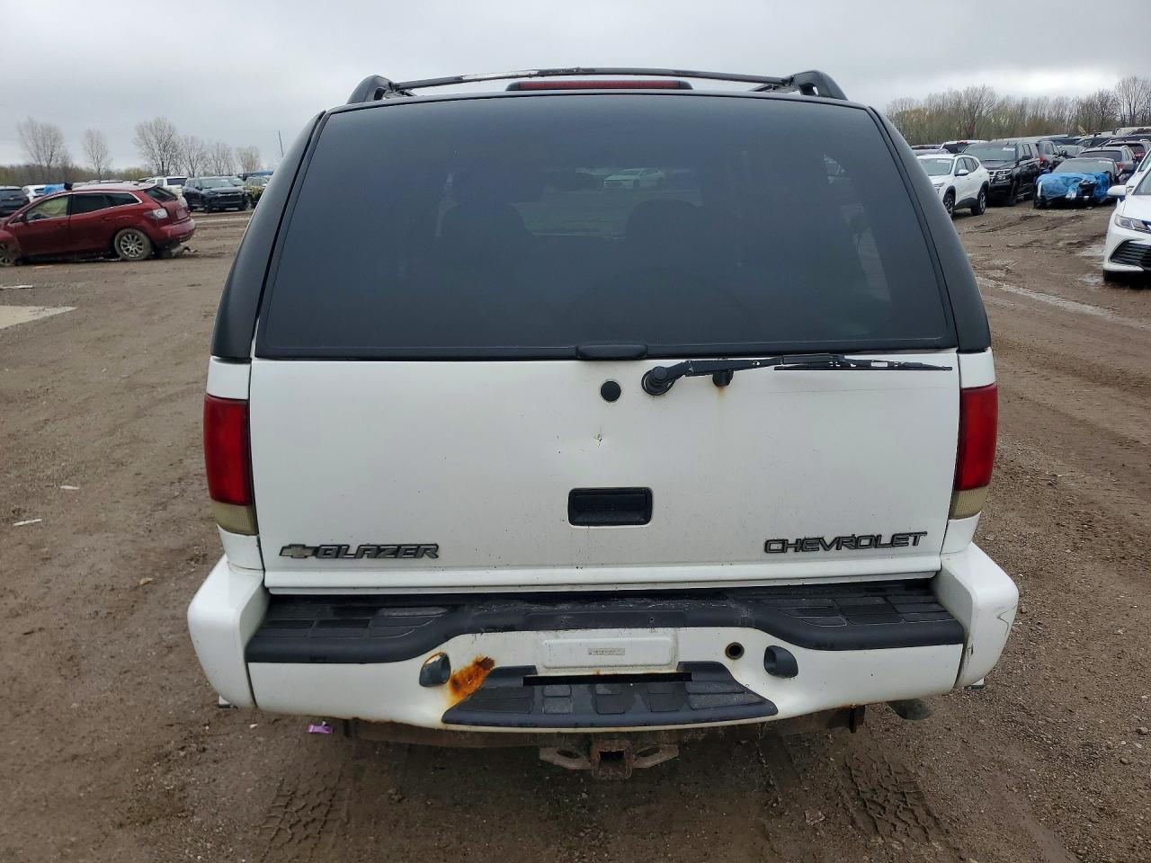 CHEVROLET BLAZER 2001 — 7