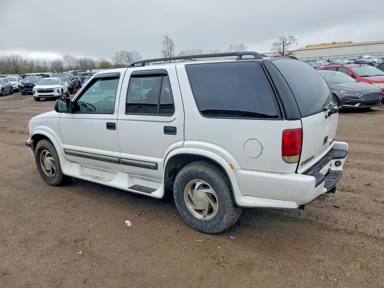 CHEVROLET BLAZER 2001 — 3