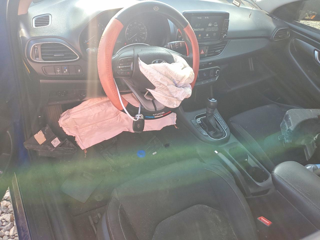 HYUNDAI ELANTRA GT 2018 — 9