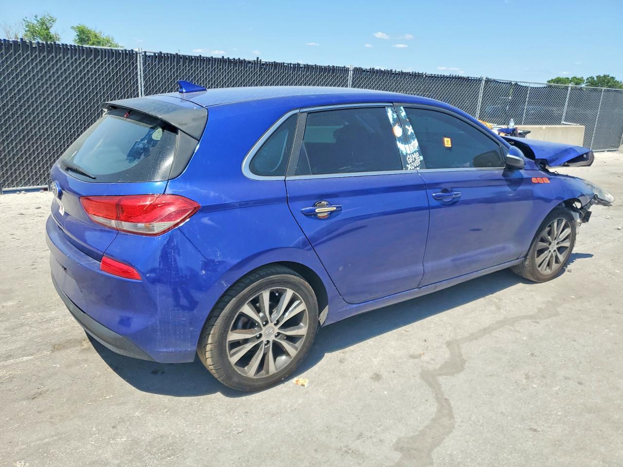 HYUNDAI ELANTRA GT 2018 — 4
