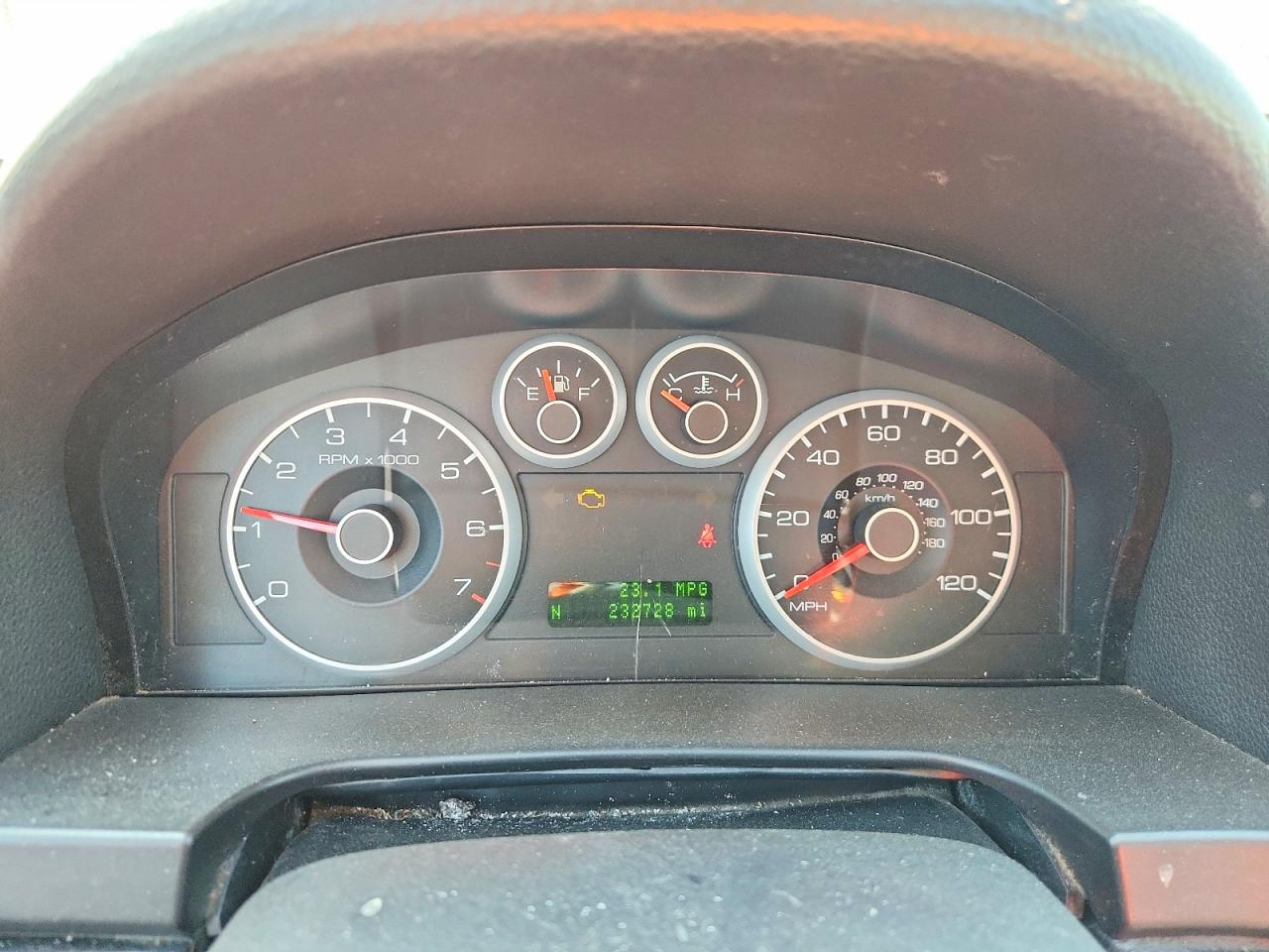 FORD FUSION 2008 — 10