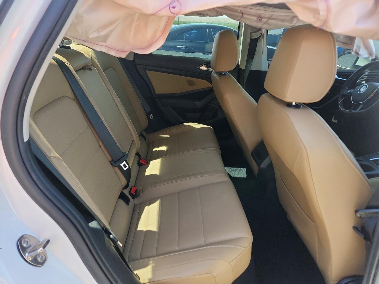 VOLKSWAGEN JETTA 2021 — 11
