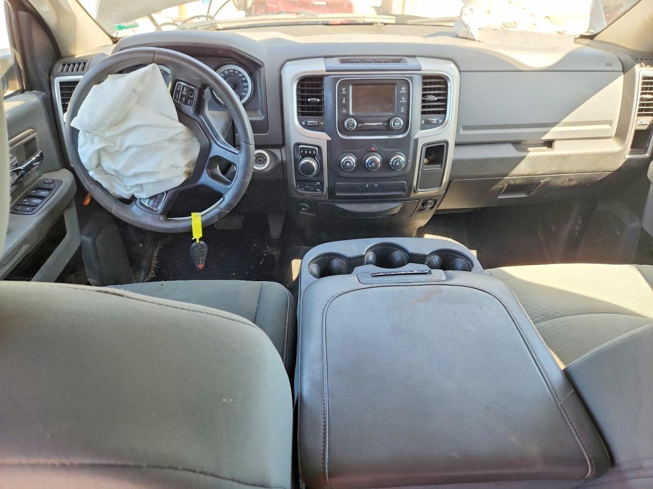 RAM 1500 CLASSIC 2020 — 9
