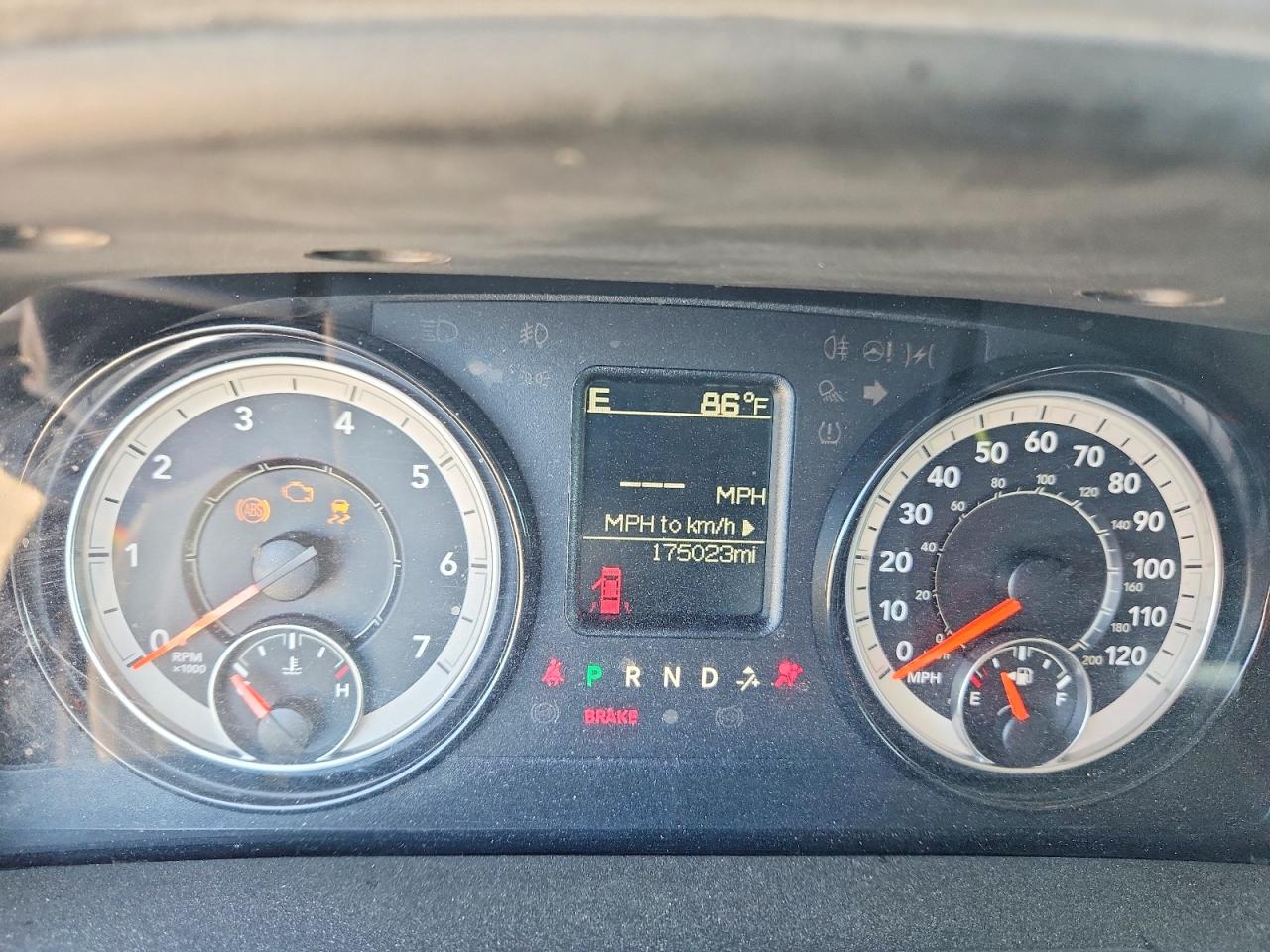 RAM 1500 CLASSIC 2020 — 10