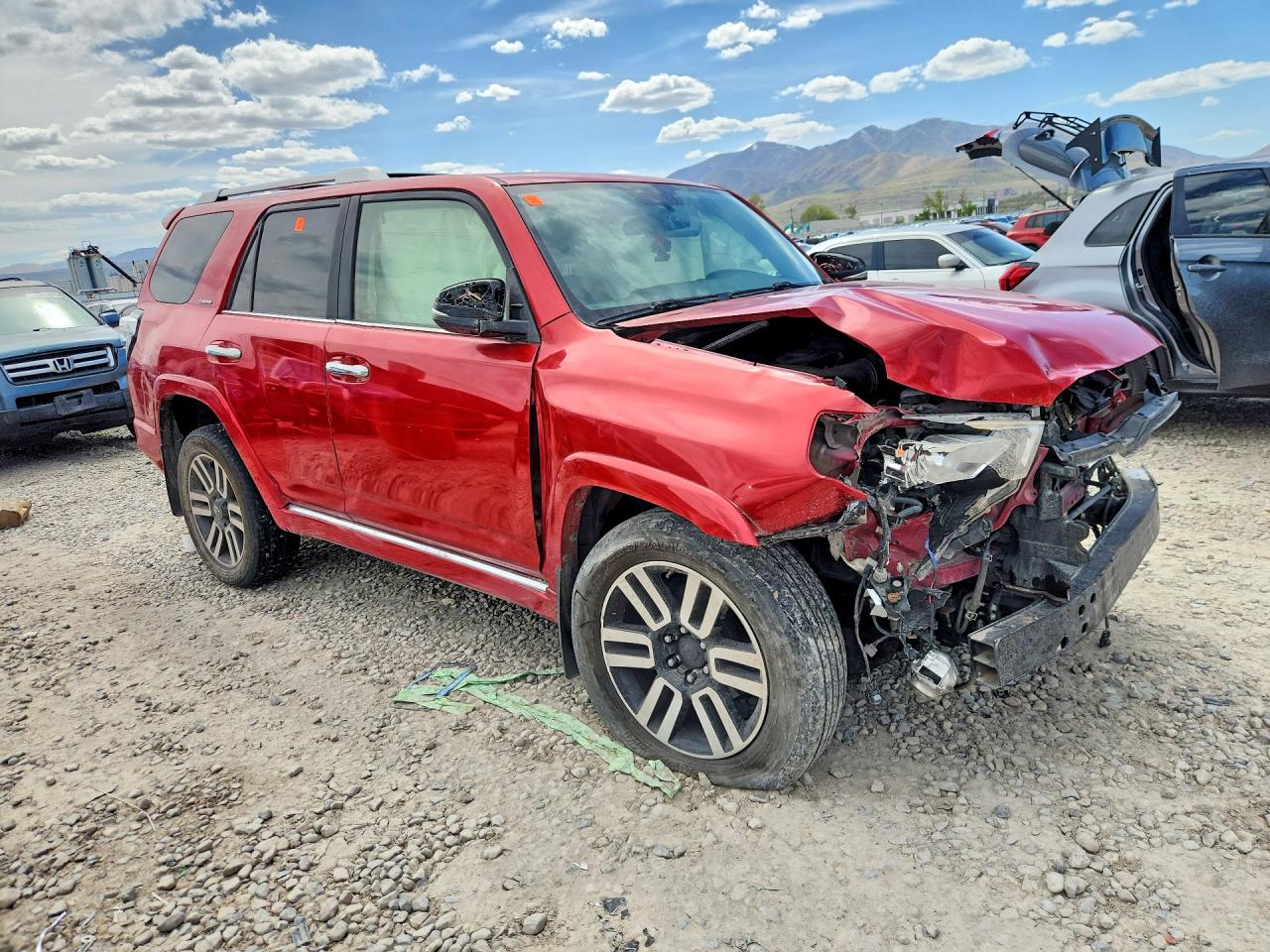 TOYOTA 4RUNNER 2017 — 5