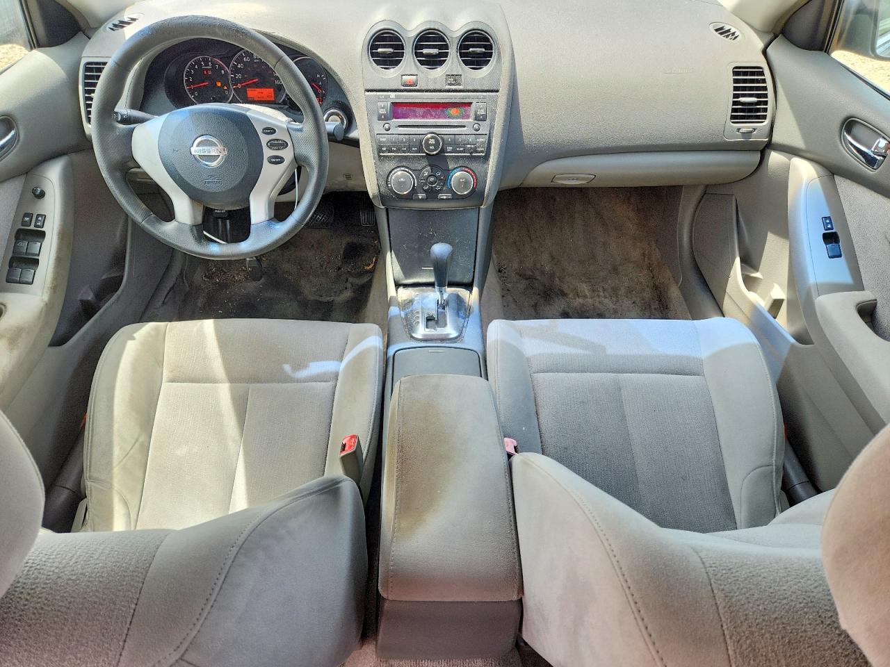 NISS ALTIMA 2010 — 9