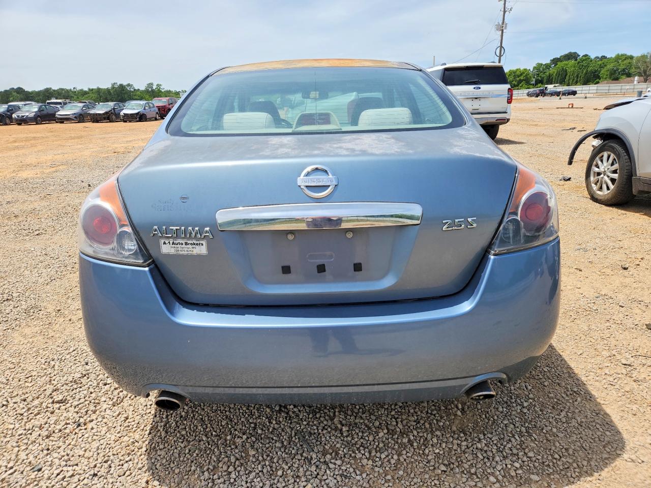 NISS ALTIMA 2010 — 7