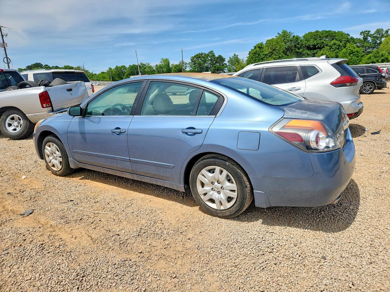 NISS ALTIMA 2010 — 3