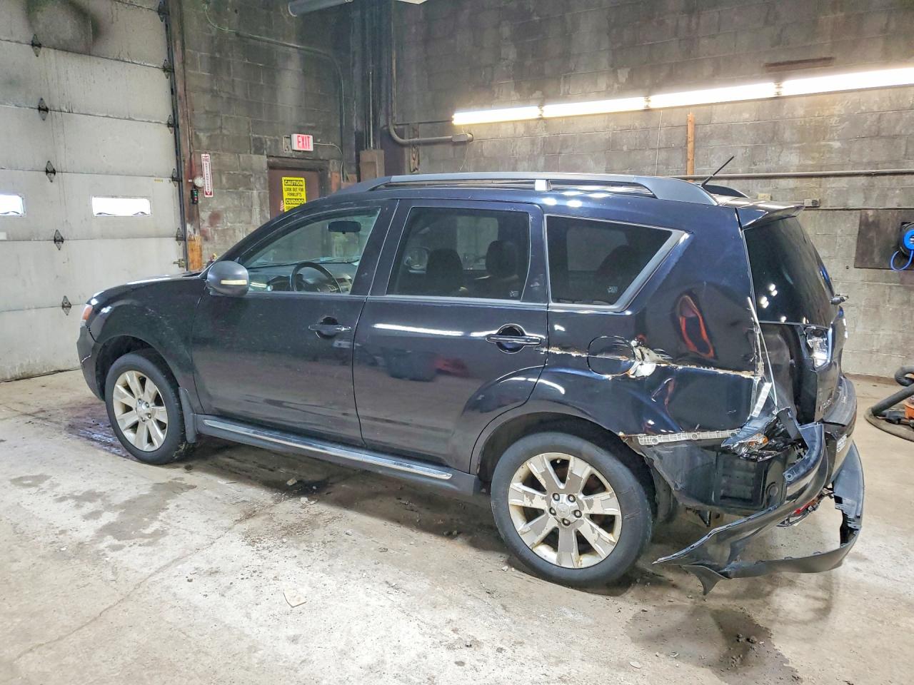MITSUBISHI OUTLANDER 2010 — 3