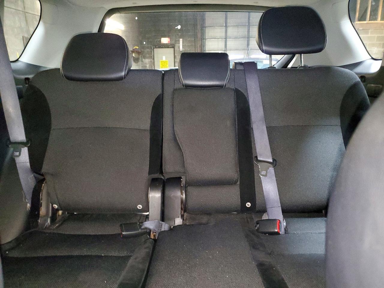 MITSUBISHI OUTLANDER 2010 — 11
