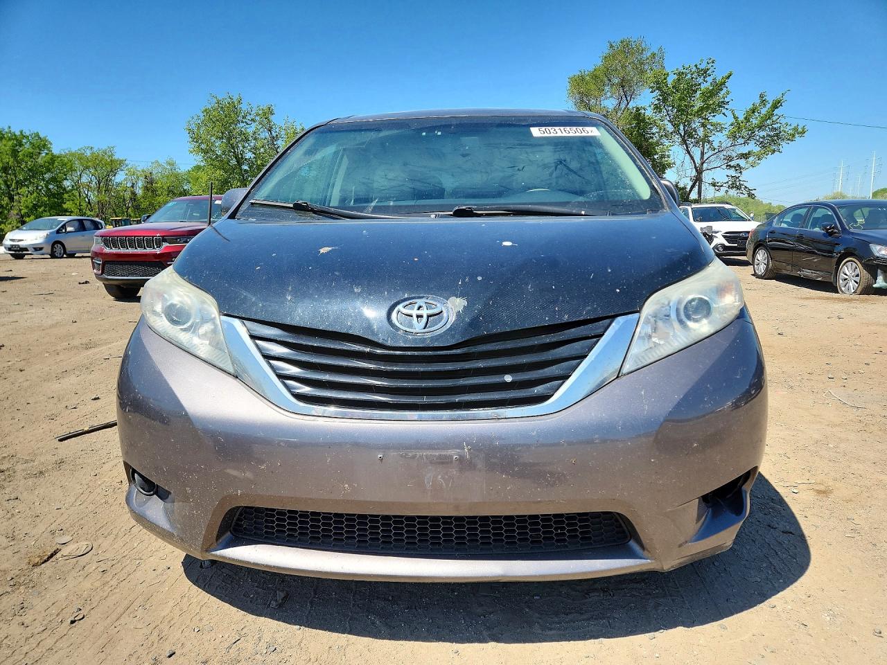 TOYOTA SIENNA 2012 — 6