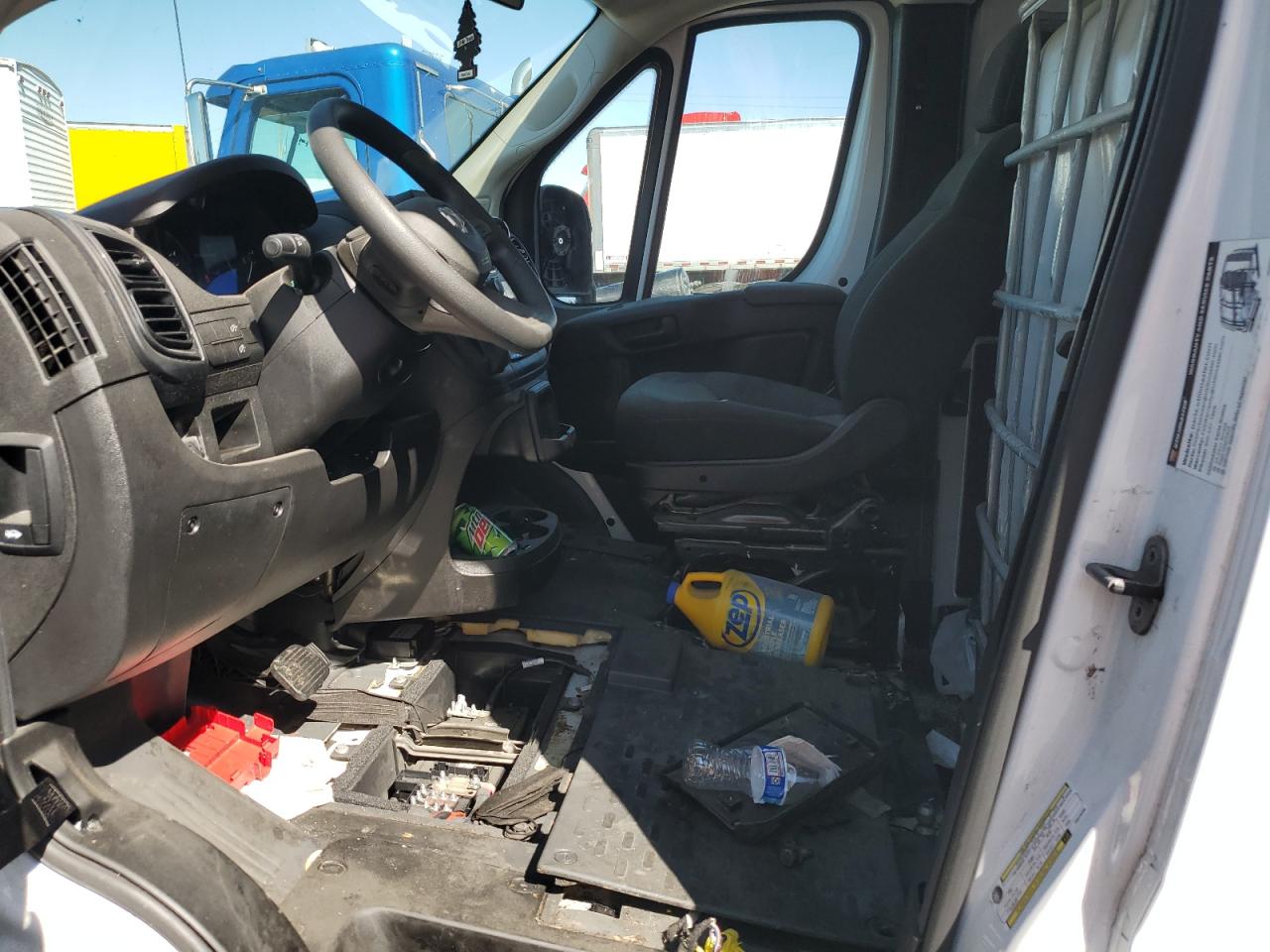 RAM PROMASTER 2500 2023 — 8