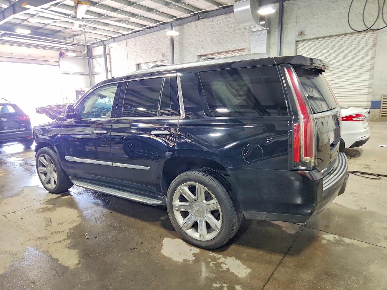 CADILLAC ESCALADE 2016 — 3