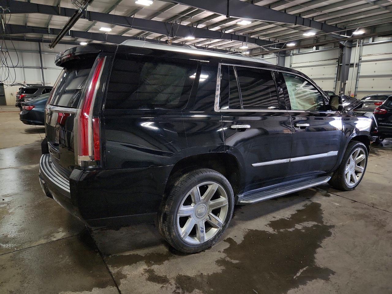 CADILLAC ESCALADE 2016 — 4