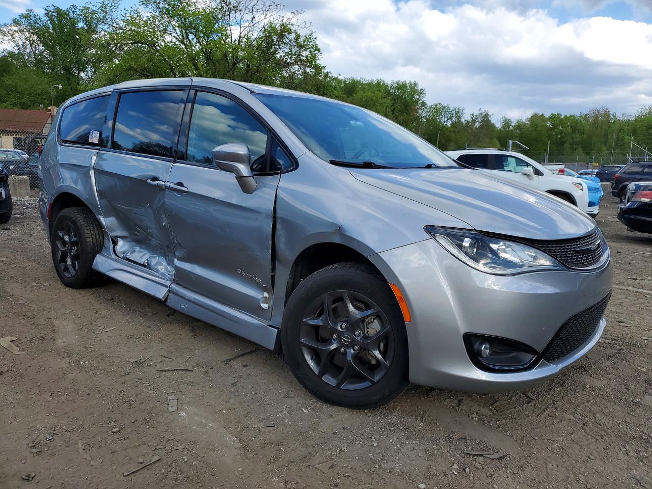 CHRYSLER PACIFICA 2019 — 5