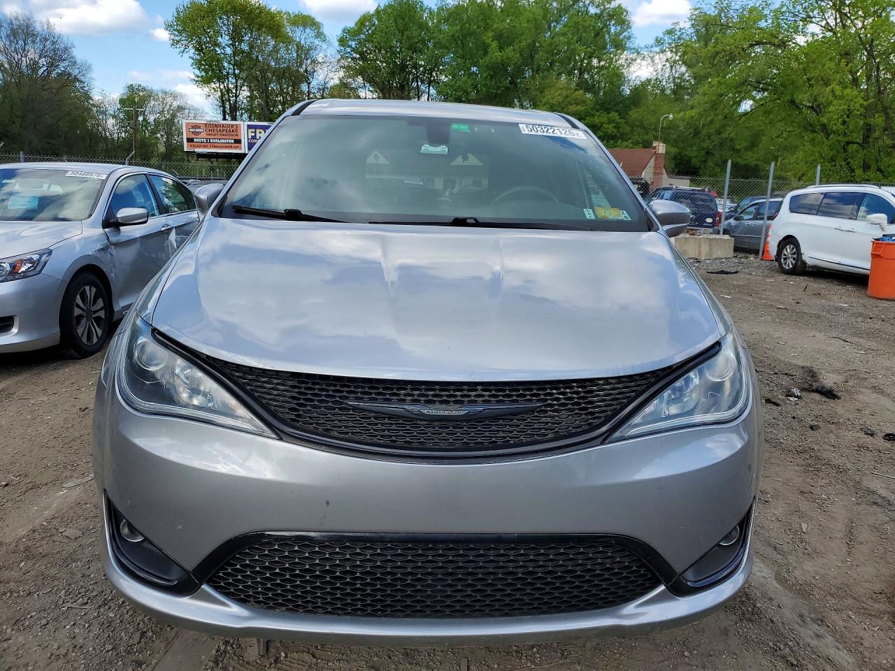 CHRYSLER PACIFICA 2019 — 6