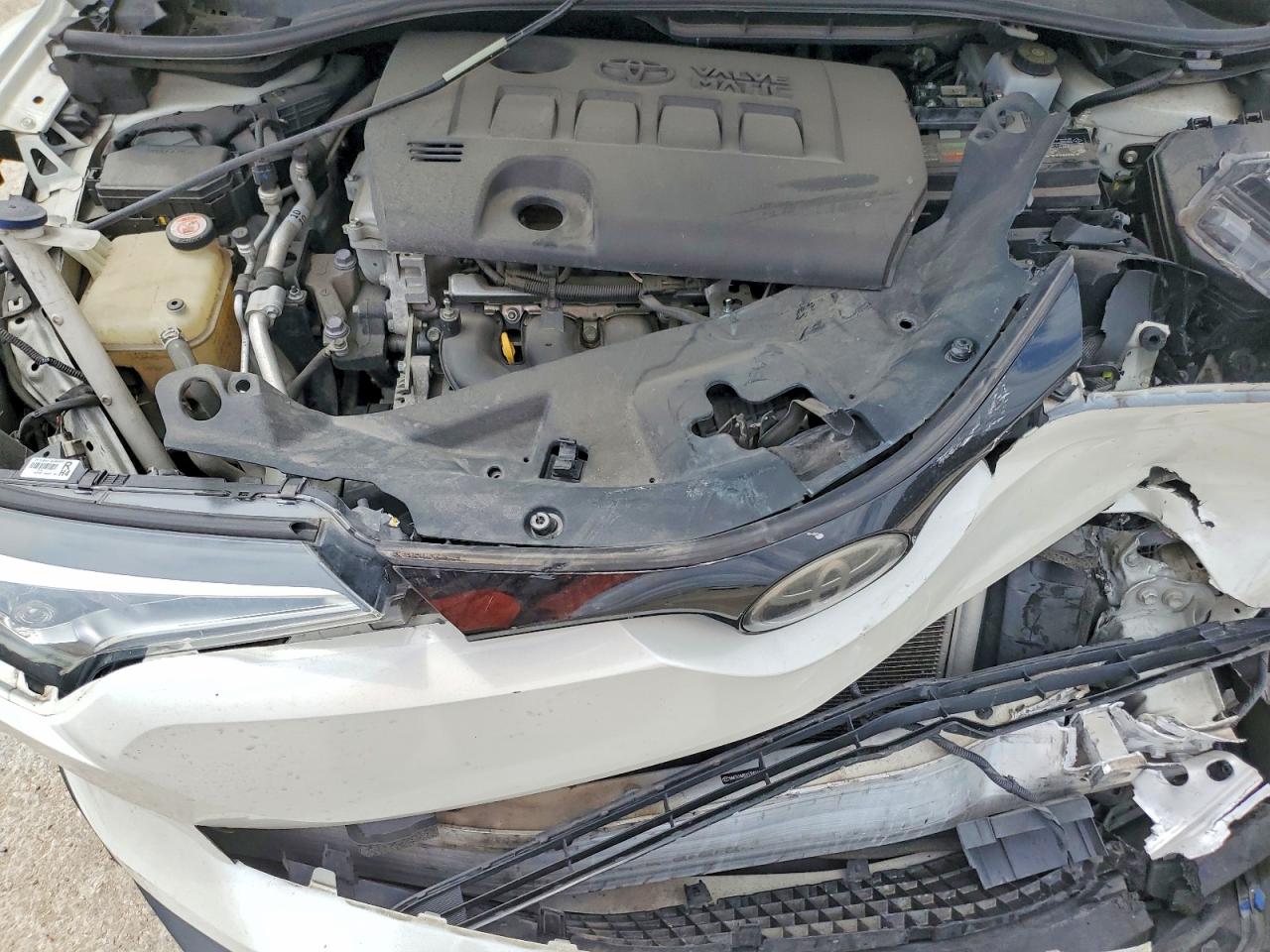 TOYOTA C-HR 2018 — 12