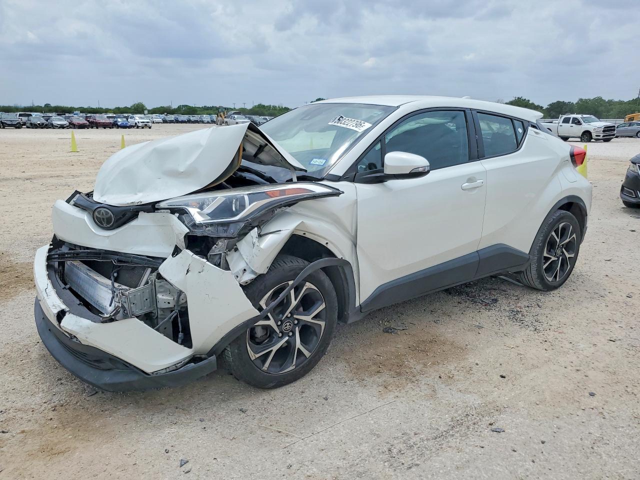 TOYOTA C-HR 2018 — 2