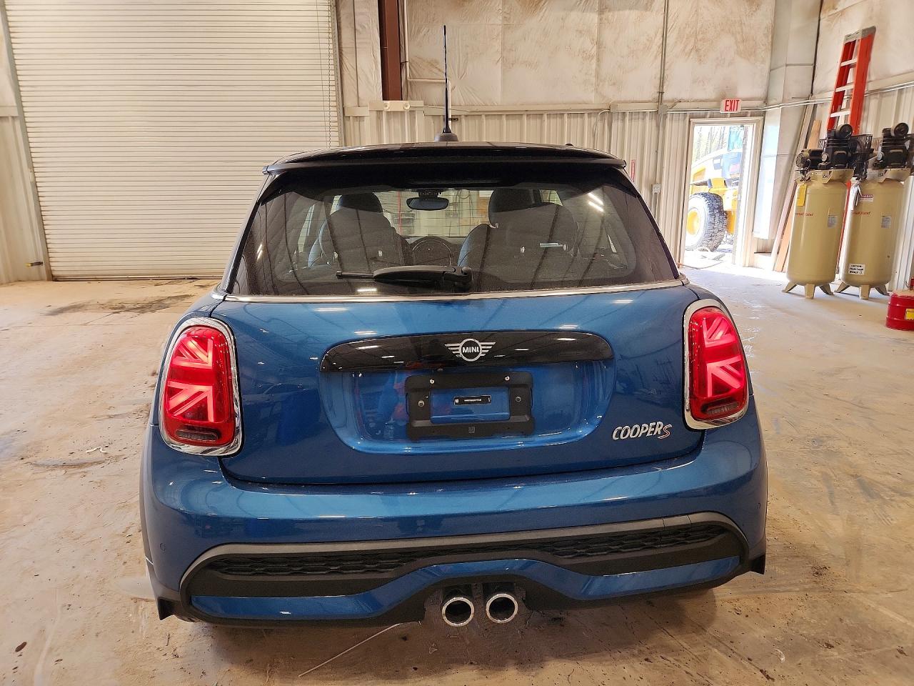 MINI COOPER 2024 — 7
