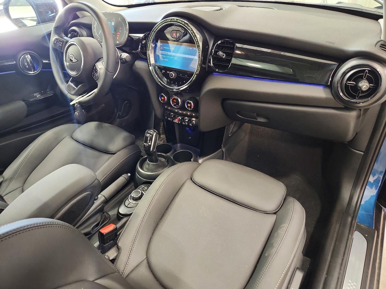 MINI COOPER 2024 — 9