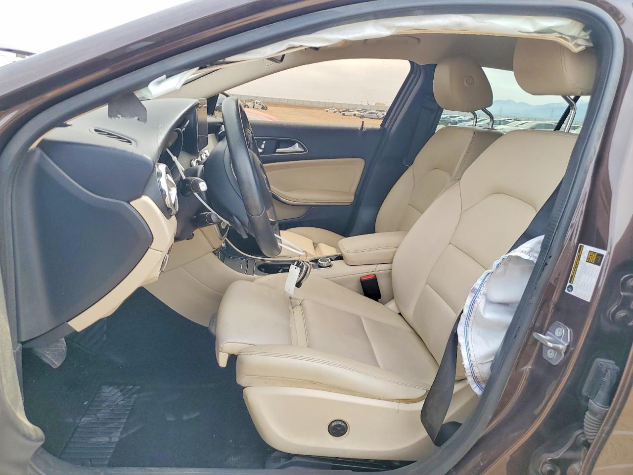 MERCEDES-BENZ GLA 2018 — 8