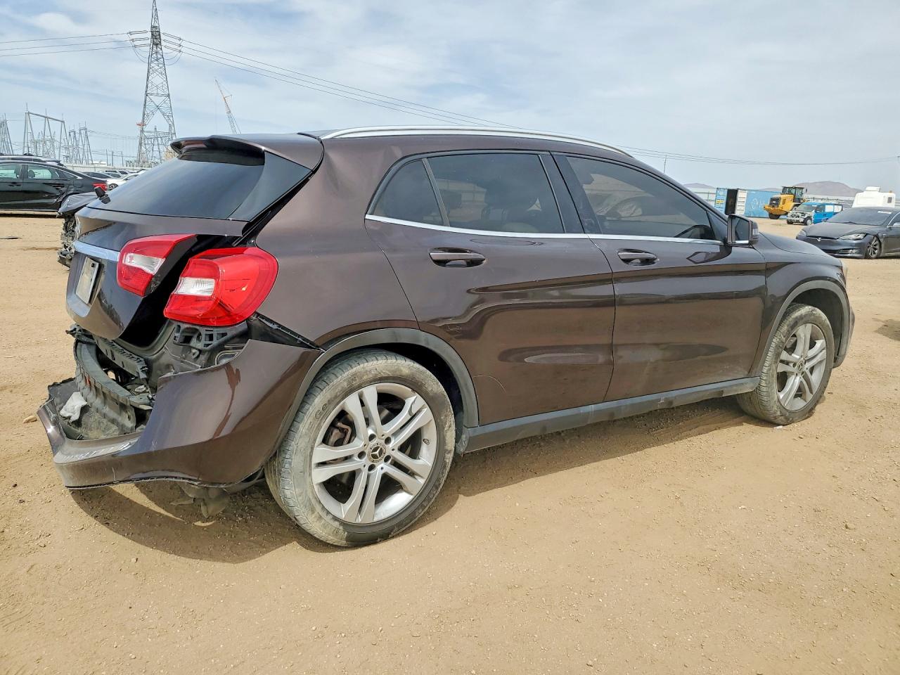 MERCEDES-BENZ GLA 2018 — 4