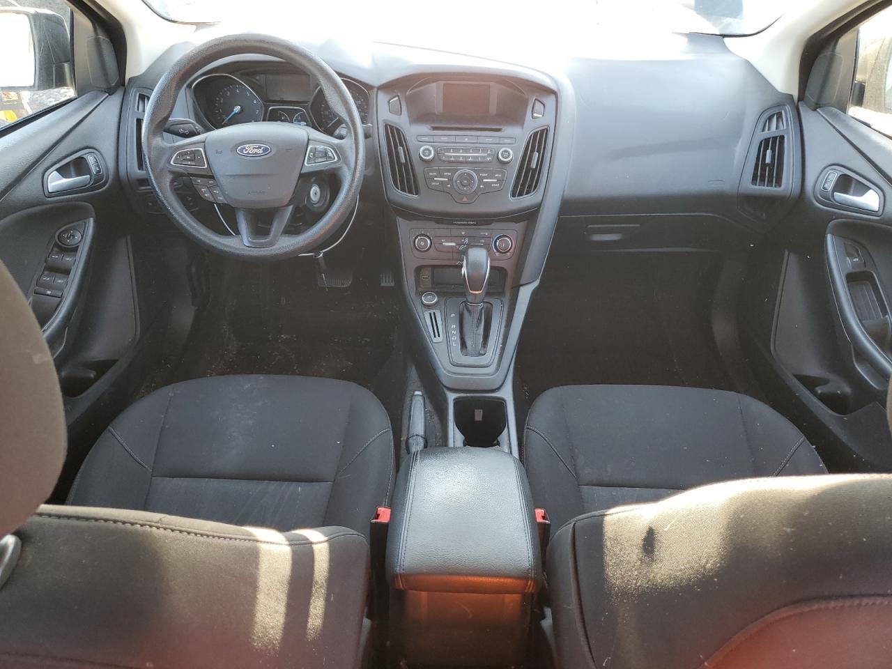 FORD FOCUS 2017 — 12