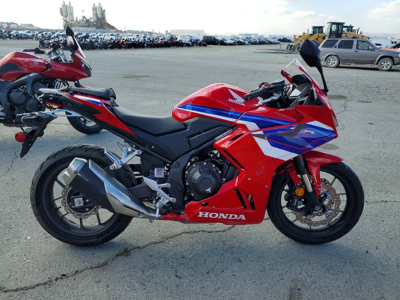 2025 HONDA CBR500 RA