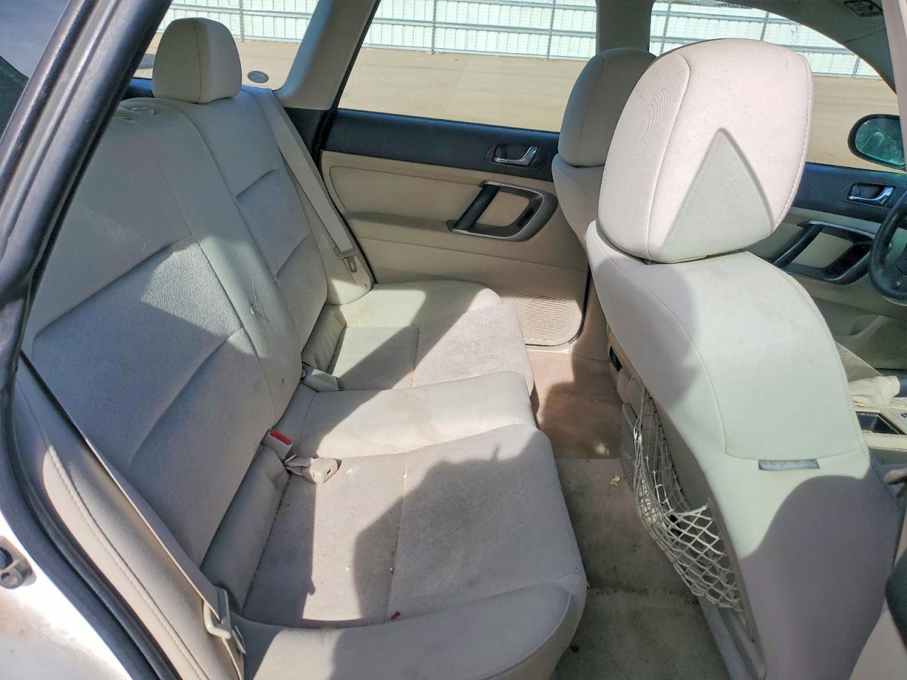SUBARU OUTBACK 2008 — 11